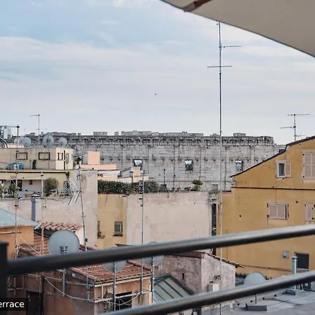 La Polveriera, Eleganti E Luminosi Vicino Al Colosseo Daire