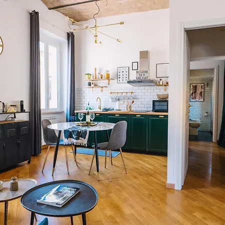 Appartamento La Polveriera, Eleganti E Luminosi Vicino Al Colosseo Roma