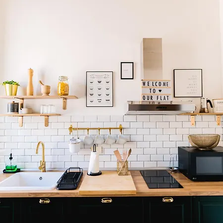 La Polveriera, Eleganti E Luminosi Vicino Al Colosseo * Roma