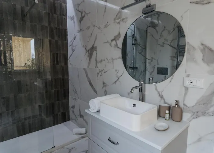 La Polveriera, Eleganti E Luminosi Vicino Al Colosseo