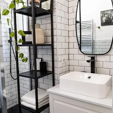 Apartament La Polveriera, Eleganti E Luminosi Vicino Al Colosseo