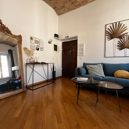 Apartament La Polveriera, Eleganti E Luminosi Vicino Al Colosseo