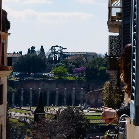 Apartament La Polveriera, Eleganti E Luminosi Vicino Al Colosseo